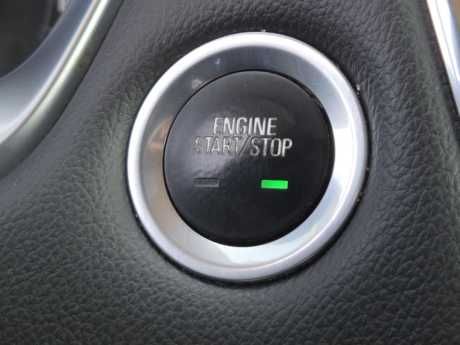 Used 2018 Chevrolet Traverse LT AWD/4WD image 32