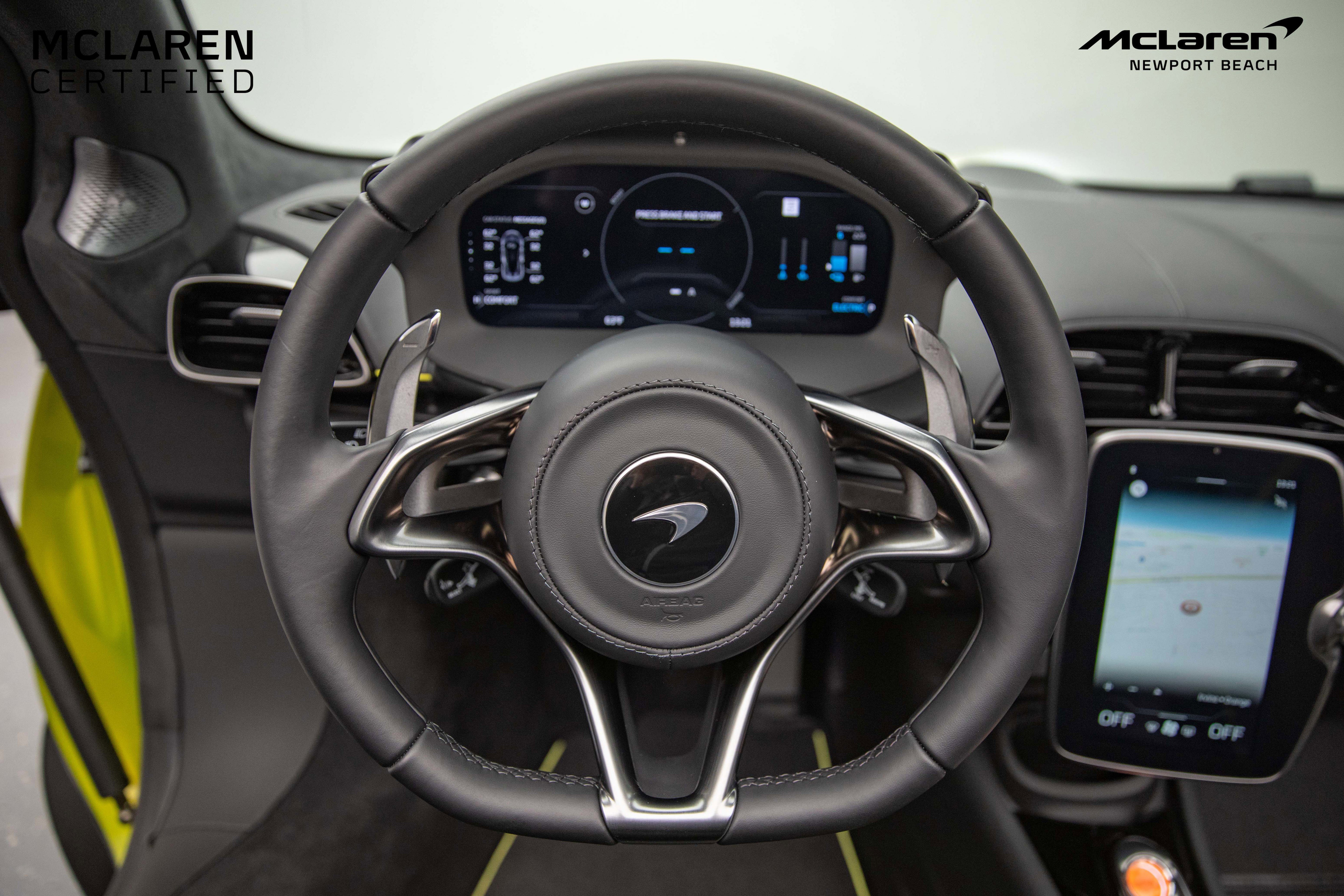Used 2025 McLaren Artura Spider image 26