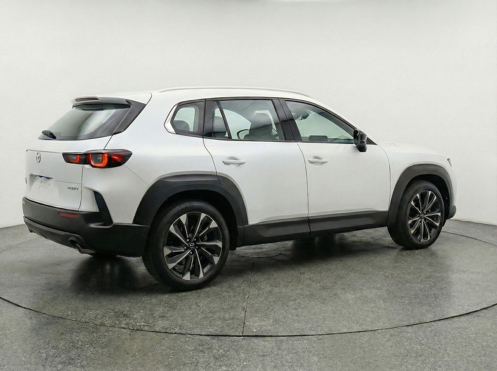 Used 2025 MAZDA CX-50 2.5 Hybrid w/ Premium Plus Pkg image 9