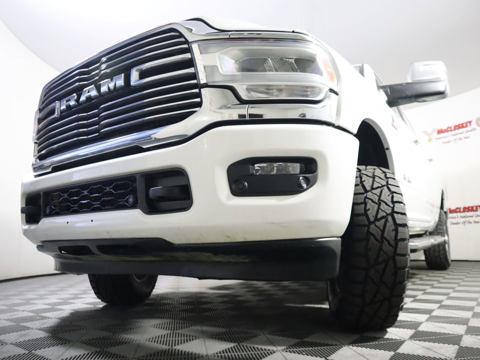 Used 2024 RAM 2500 Laramie w/ Cold Weather Group image 25