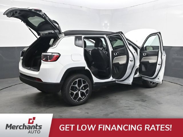 Used 2025 Jeep Compass Limited AWD/4WD image 49
