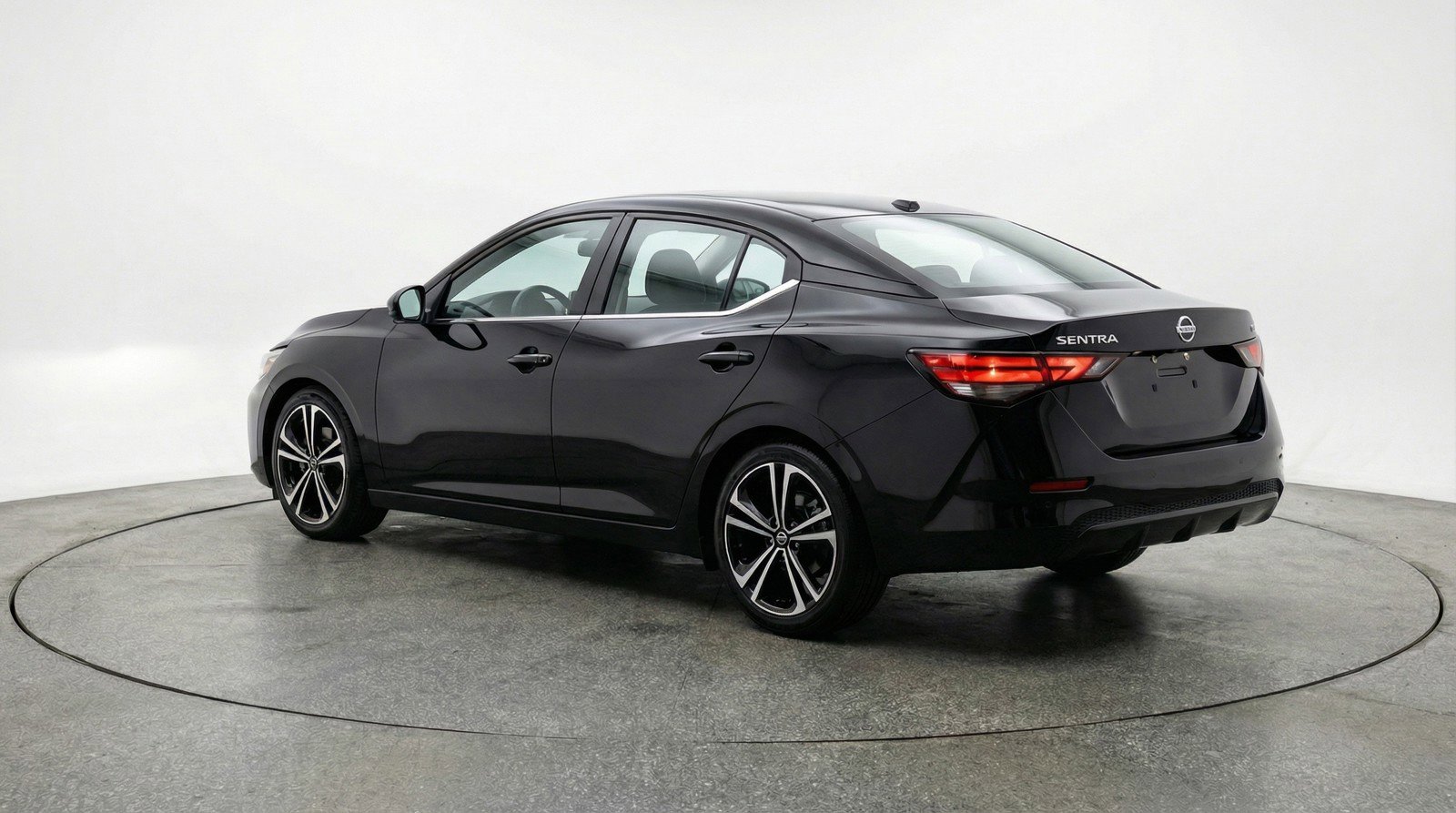 Used 2025 Nissan Sentra SV FWD image 6