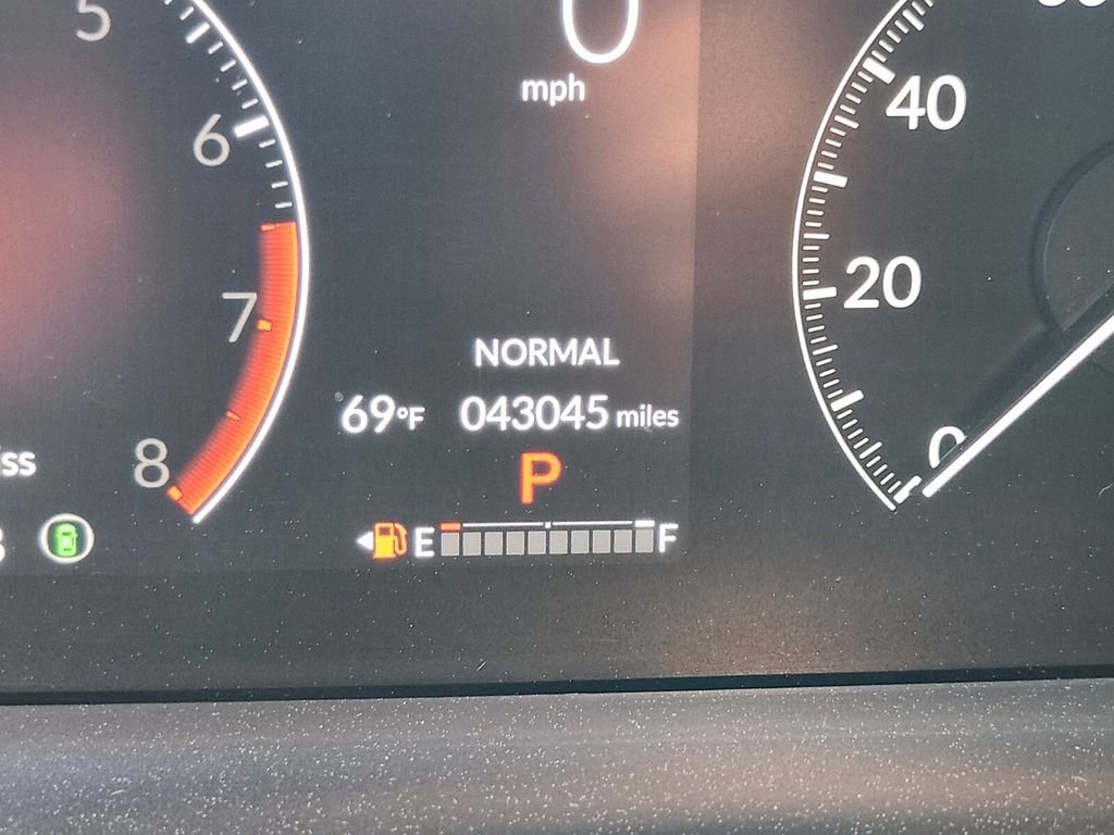 Used 2023 Honda Pilot Touring image 29