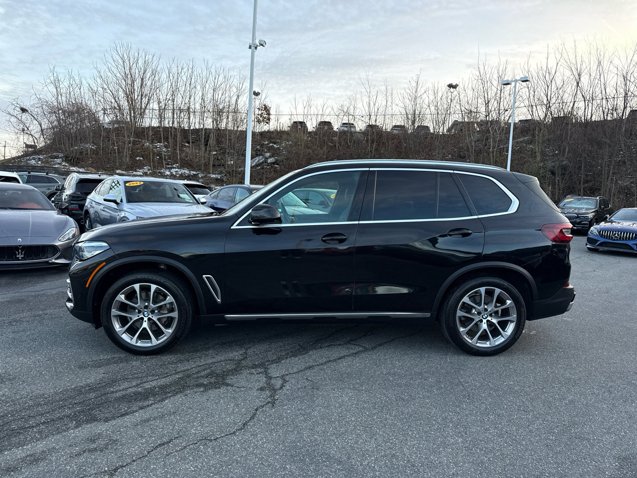 Used 2022 BMW X5 xDrive40i w/ Premium Package image 4