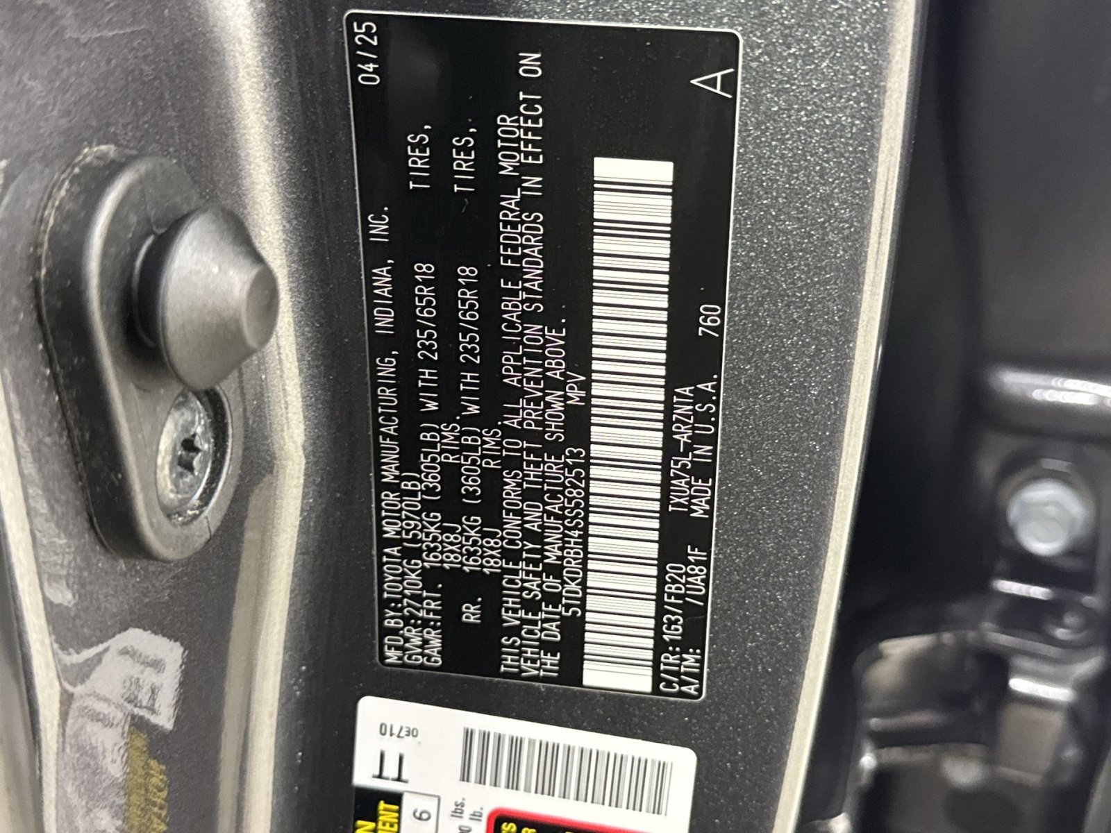 Used 2025 Toyota Highlander LE AWD/4WD image 42