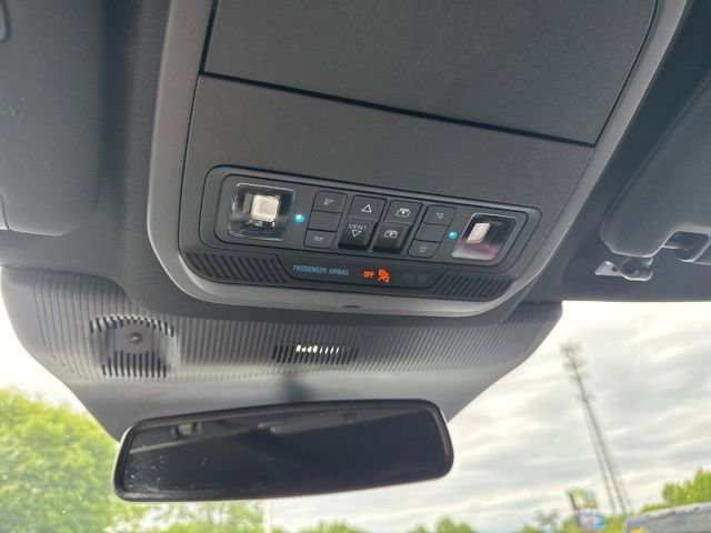 Used 2025 Ford Explorer ST AWD/4WD image 11