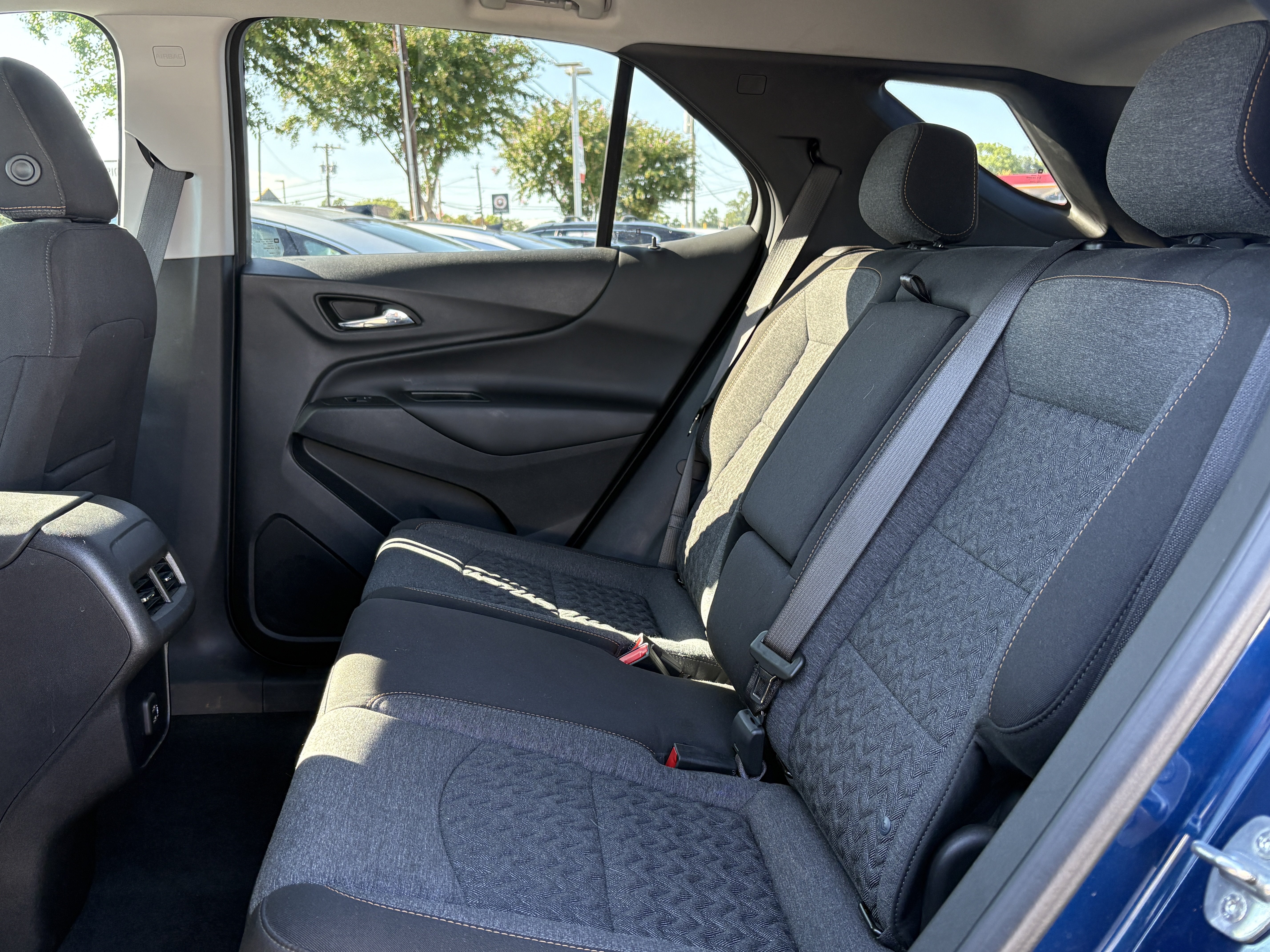 Used 2022 Chevrolet Equinox LT FWD image 10