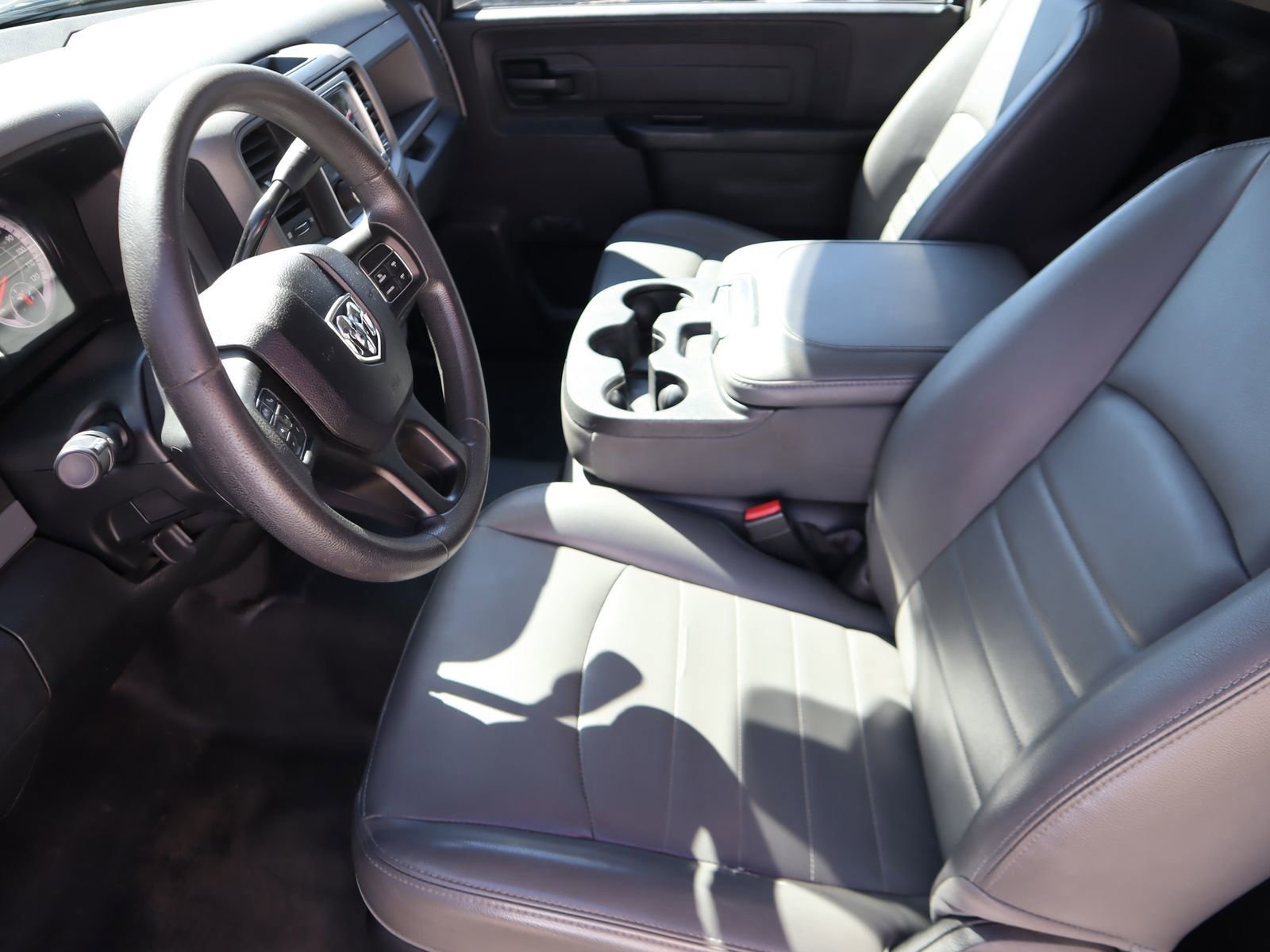 Used 2018 RAM 3500 Tradesman image 27