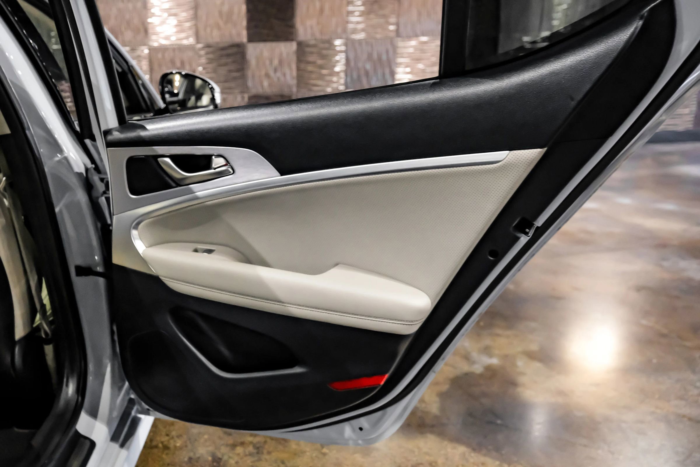 Used 2020 Genesis G70 3.3T w/ Elite Package image 42