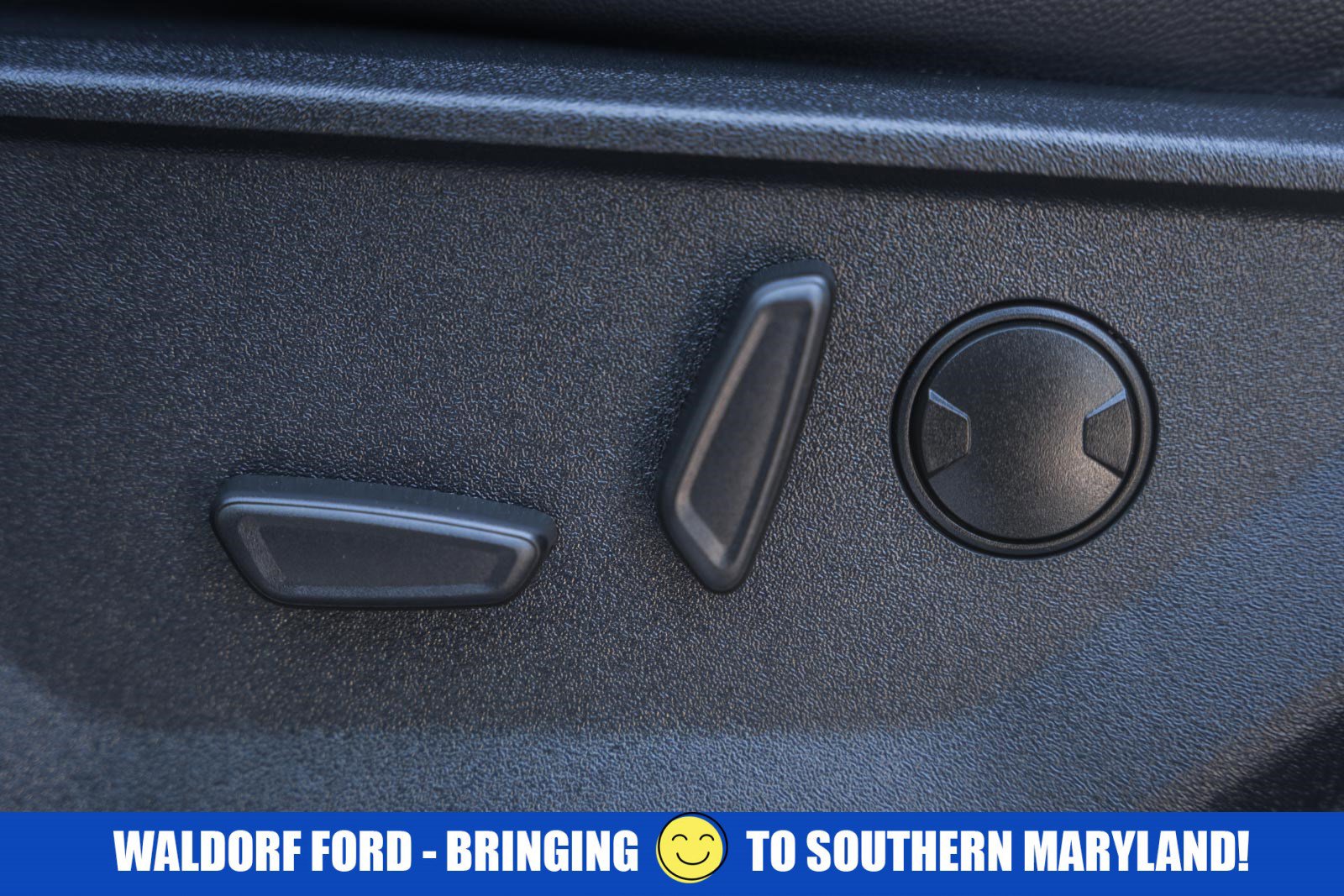 Used 2025 Ford F250 Lariat w/ Lariat Ultimate Package image 42