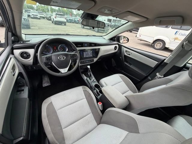 Used 2017 Toyota Corolla LE w/ Carpet Mat Package (TMS) FWD image 13