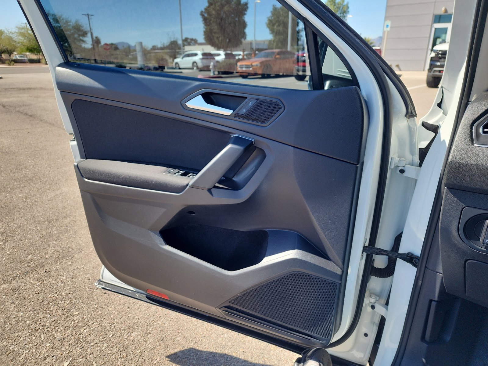 Used 2019 Volkswagen Tiguan S w/ Driver Assistance Package image 13