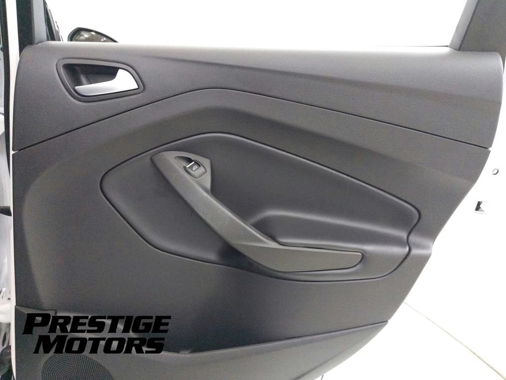 Used 2019 Ford Escape SEL AWD/4WD image 46