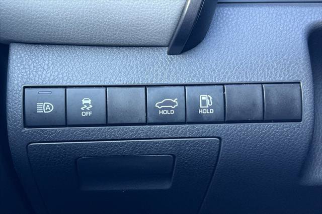 Certified 2023 Toyota Camry LE FWD image 28