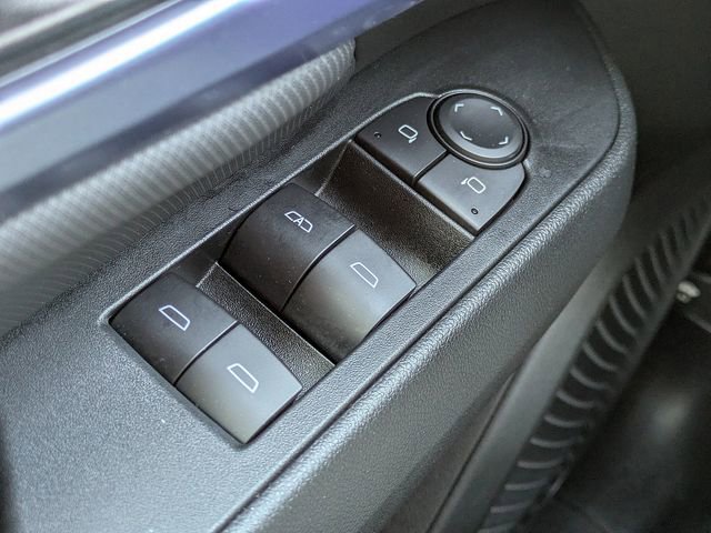 Used 2025 Chevrolet Equinox EV LT w/ Convenience Package image 22