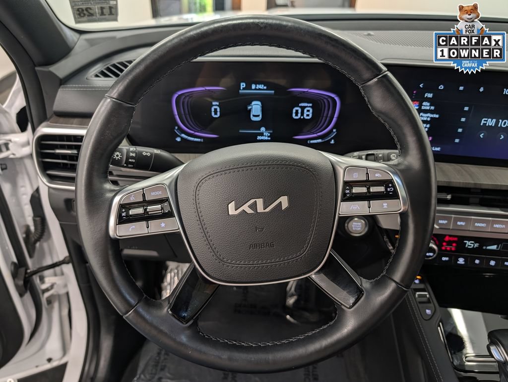 Certified 2024 Kia Telluride EX w/ EX Captain's Chair Package AWD/4WD image 20