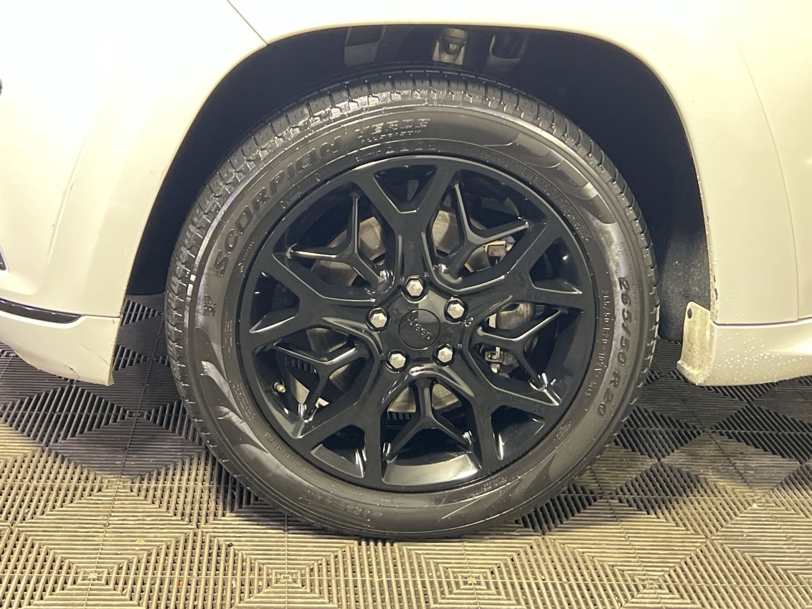 Used 2021 Jeep Grand Cherokee Limited X AWD/4WD image 12
