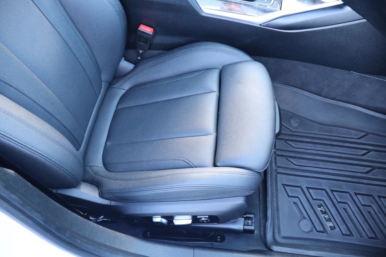 Used 2019 BMW 330i Sedan w/ M Sport Package RWD image 38