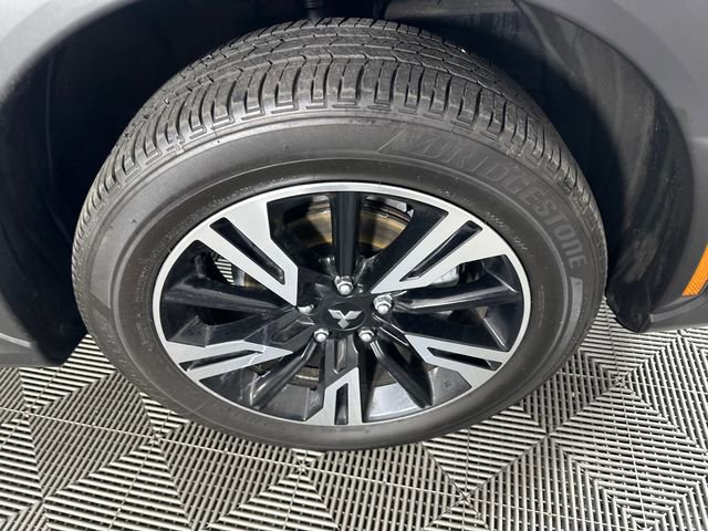 Used 2024 Mitsubishi Eclipse Cross SE image 12
