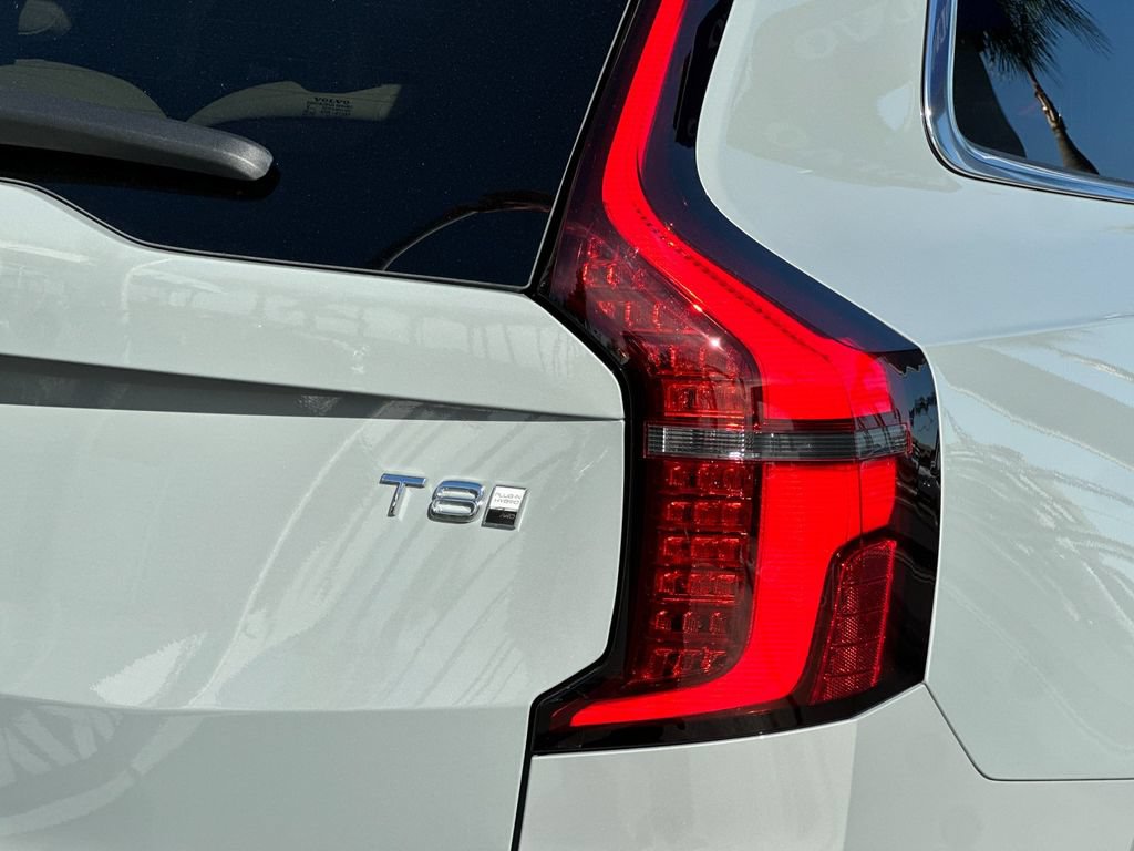 New 2026 Volvo XC90 T8 Plus w/ Protection Package Premier AWD/4WD image 27