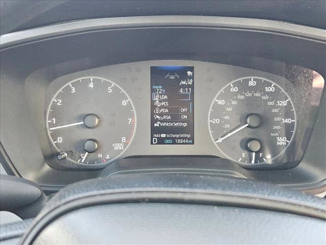 Used 2025 Toyota Corolla Cross L image 11