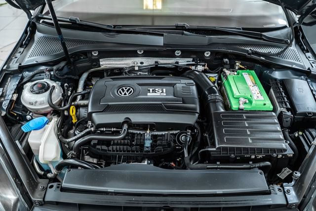 Used 2018 Volkswagen Golf 4-Door AWD/4WD image 41