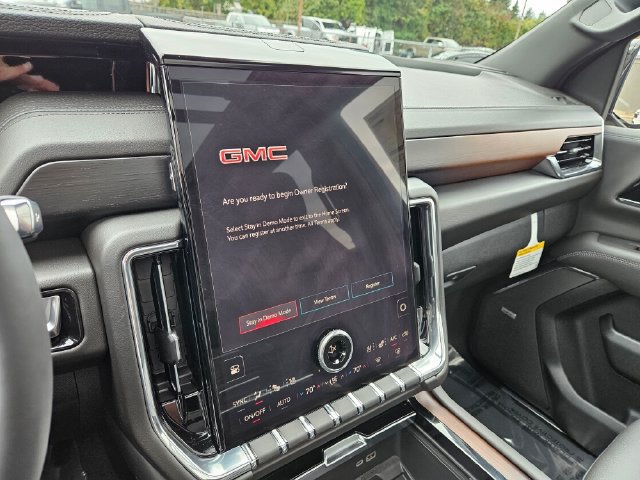 New 2026 GMC Yukon Denali w/ Denali Reserve Package AWD/4WD image 32