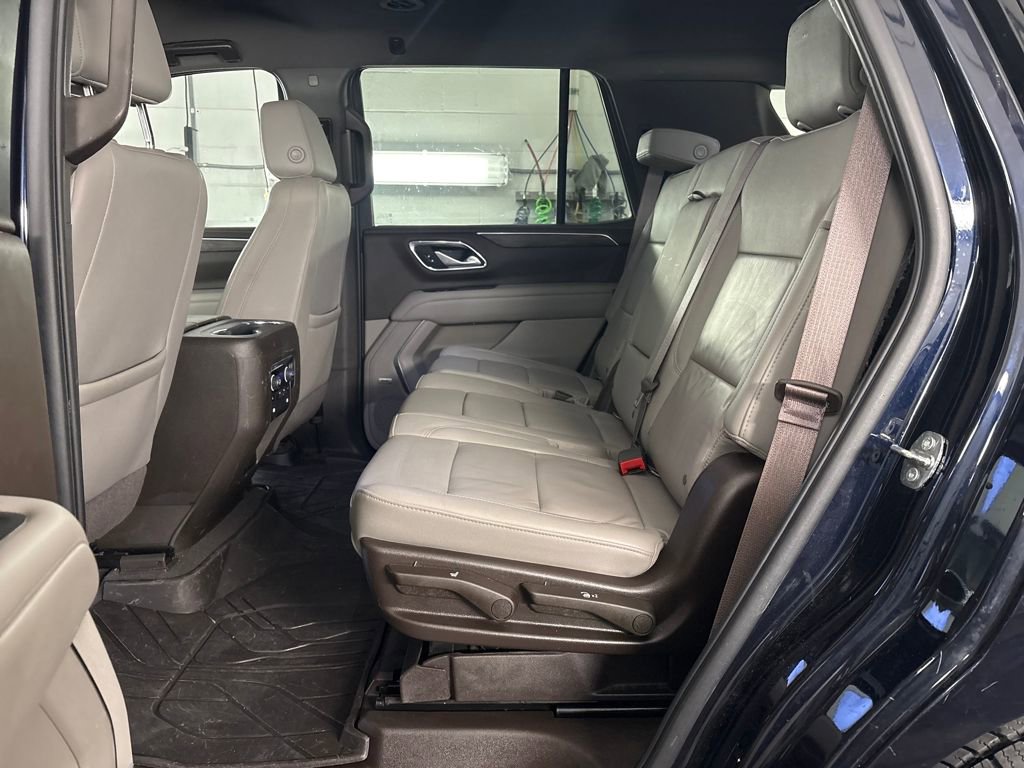 Used 2022 Chevrolet Tahoe Z71 w/ Z71 Off-Road Package AWD/4WD image 27