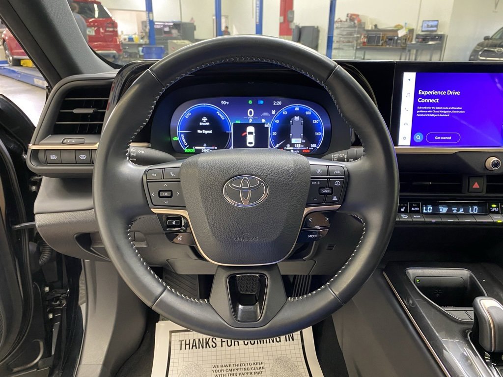 Used 2024 Toyota Crown image 18