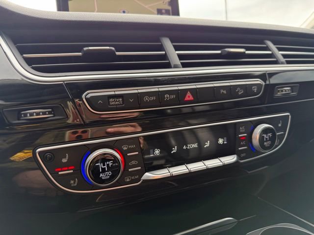 Used 2017 Audi Q7 3.0T Prestige image 26