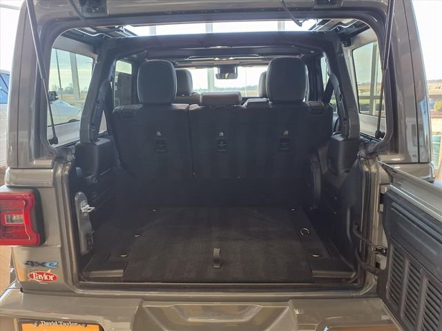 Certified 2022 Jeep Wrangler Unlimited Sahara AWD/4WD image 38