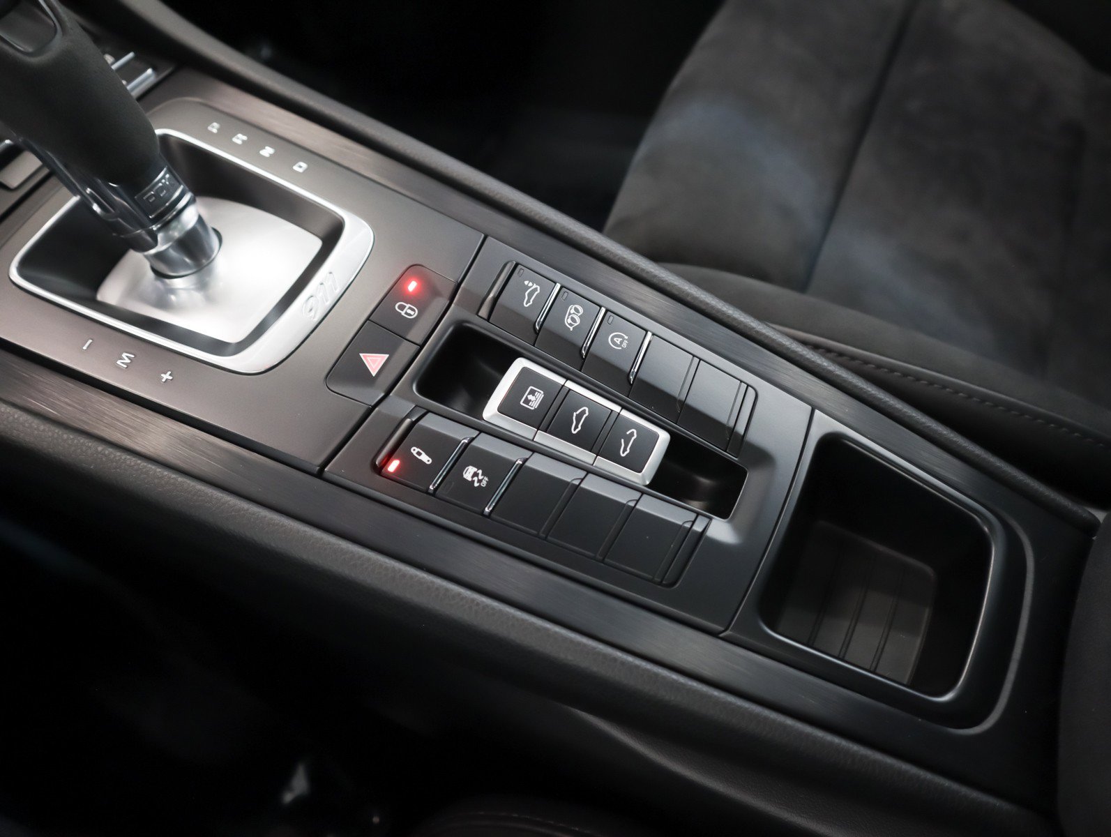 Certified 2018 Porsche 911 Carrera 4 GTS image 17