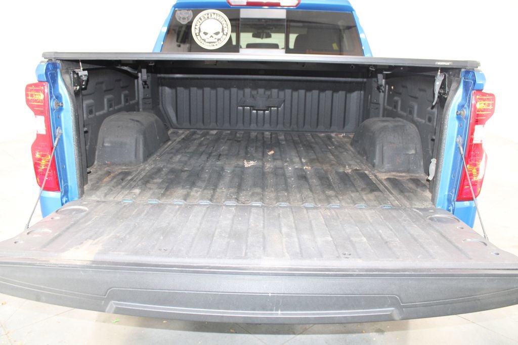 Used 2023 Chevrolet Silverado 1500 LT image 16