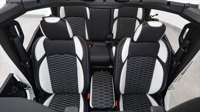 Used 2025 Jeep Gladiator Sport image 17