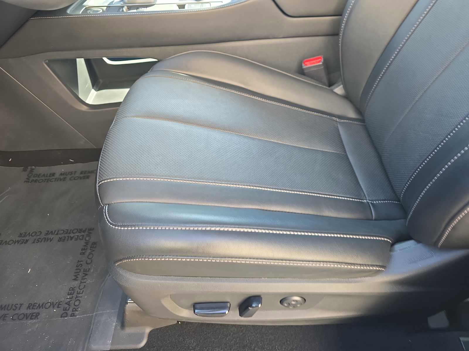 Certified 2025 INFINITI QX60 Luxe FWD image 17