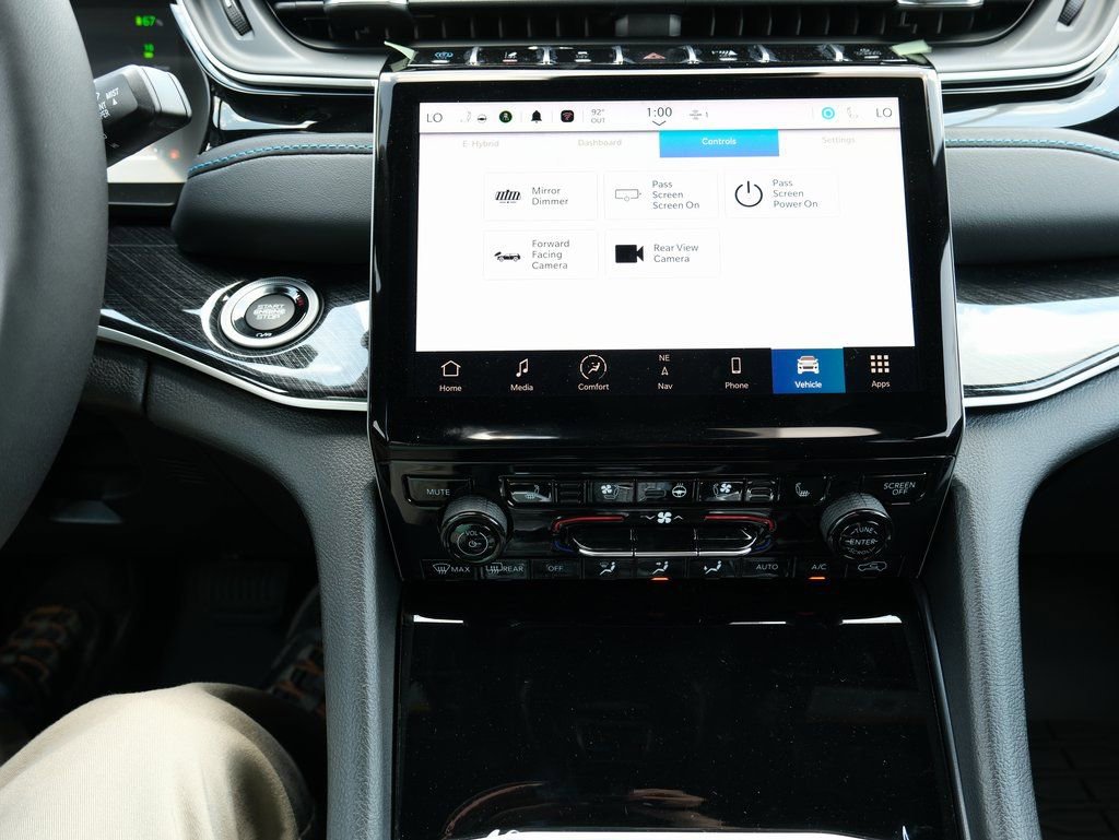 Used 2024 Jeep Grand Cherokee Trailhawk image 20