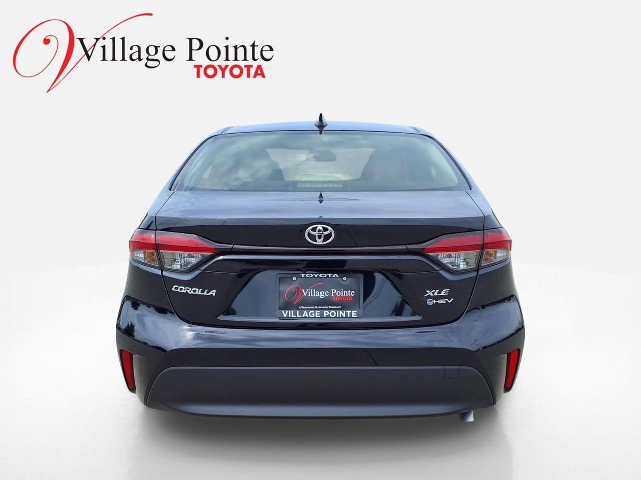 Certified 2026 Toyota Corolla XLE FWD image 4