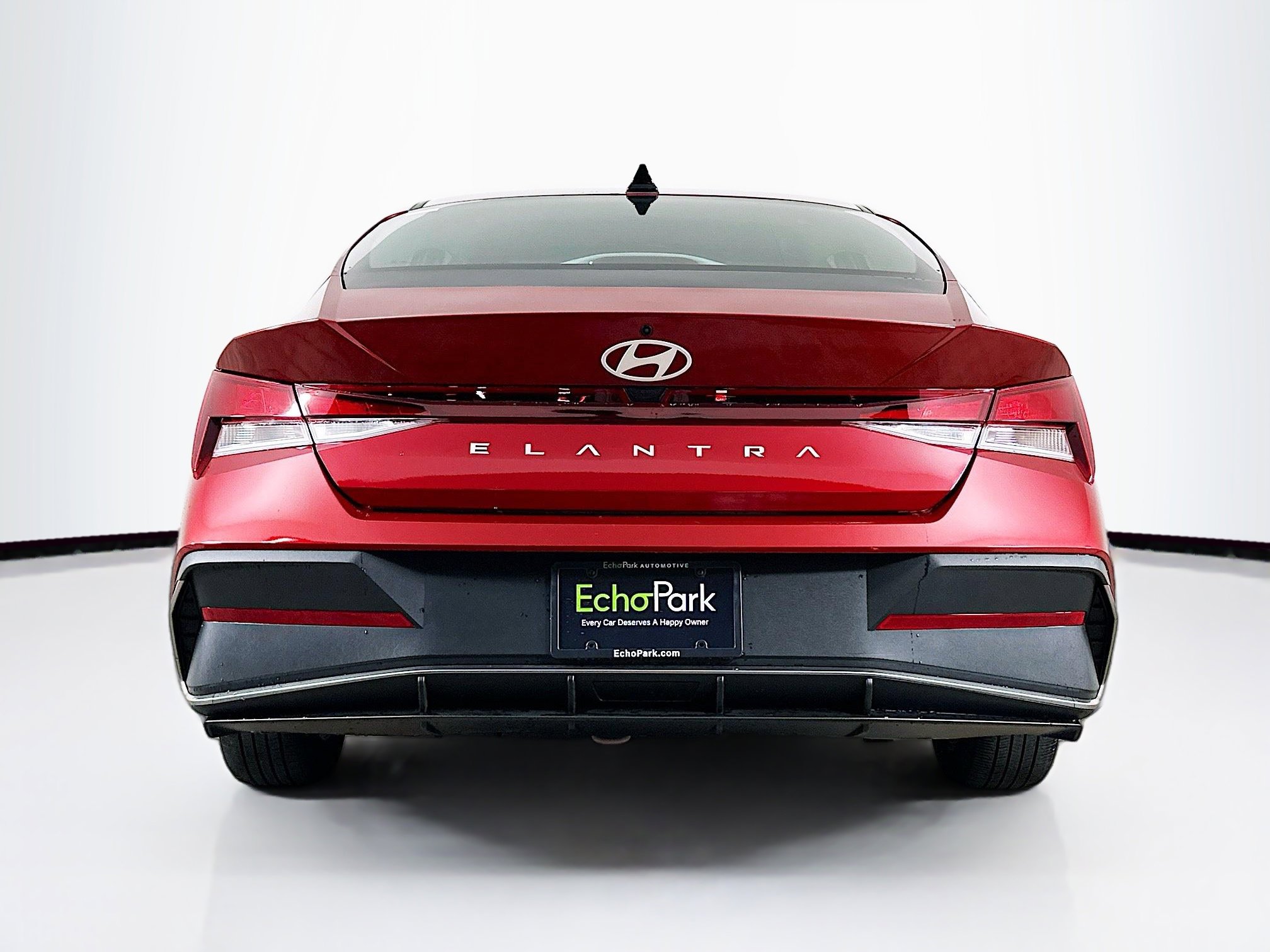 Used 2024 Hyundai Elantra SE FWD image 7