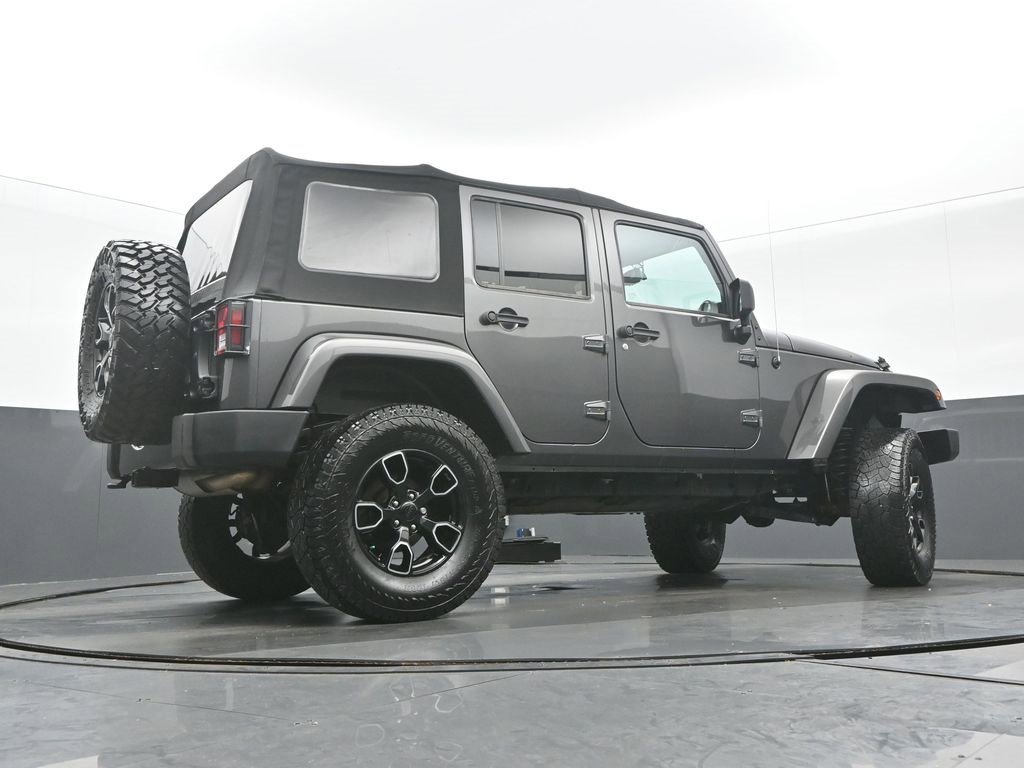 Used 2018 Jeep Wrangler Unlimited Sahara image 29