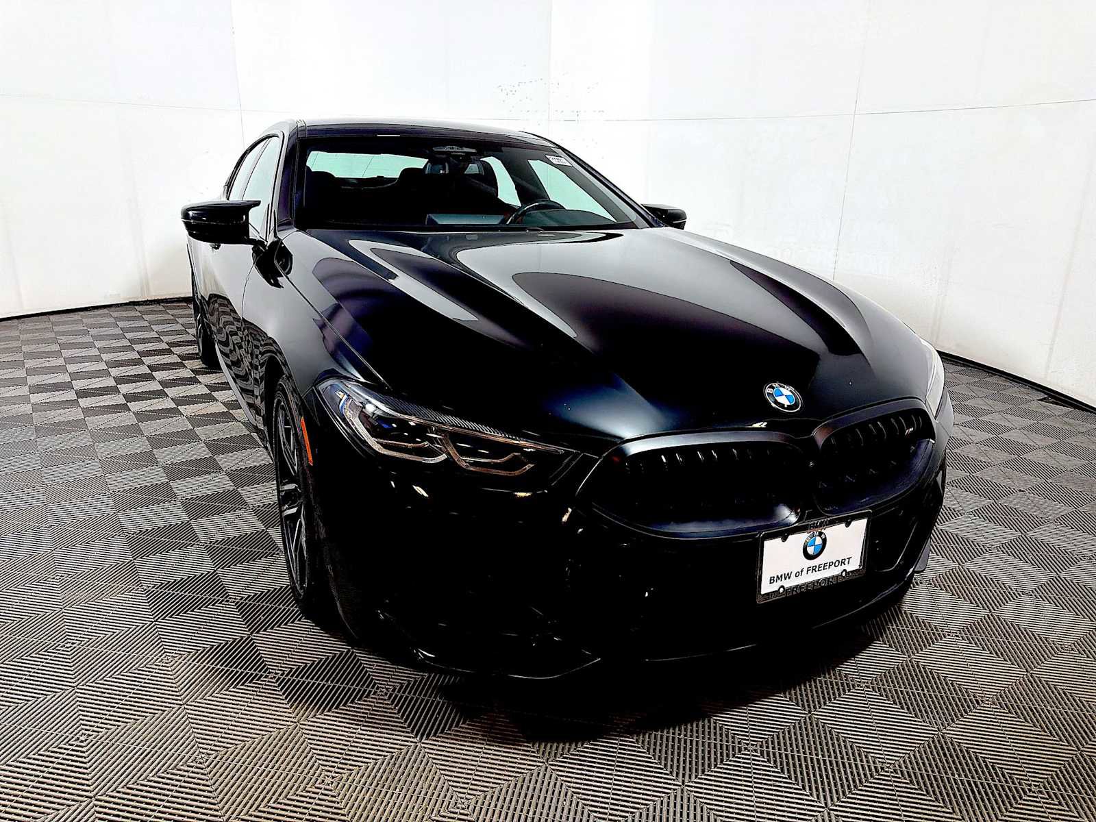 Used 2023 BMW M850i Gran Coupe xDrive AWD/4WD image 2