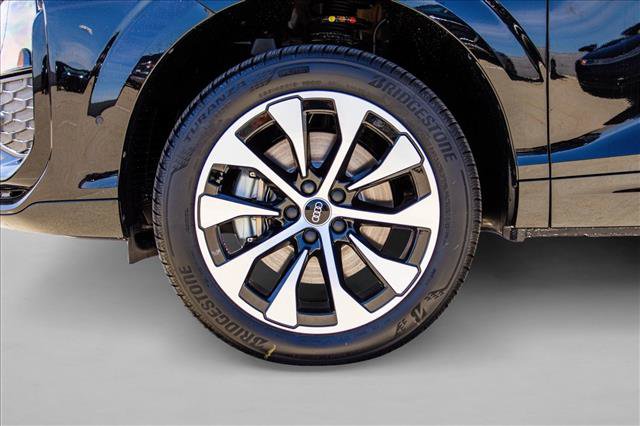 New 2026 Audi Q3 quattro 2.0T AWD/4WD image 9