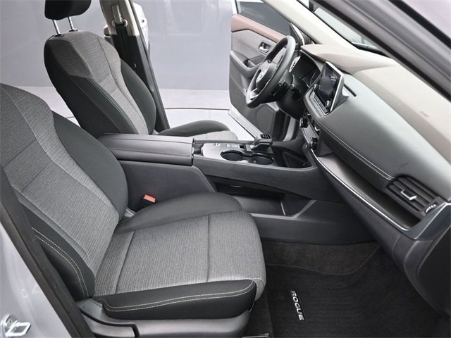Certified 2023 Nissan Rogue SV image 27