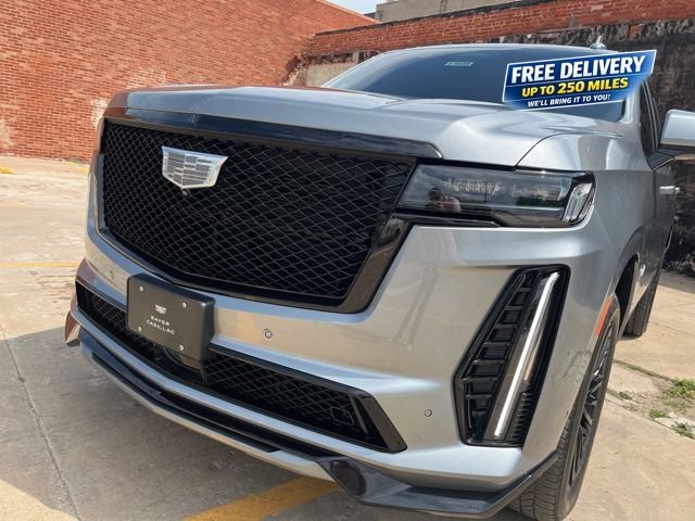 Used 2023 Cadillac Escalade V AWD/4WD image 9