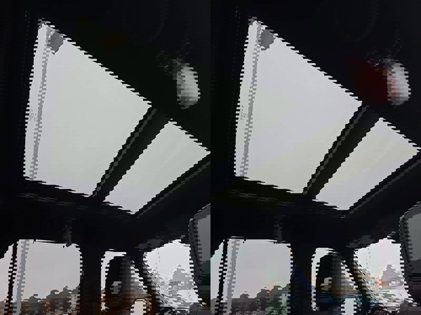 Used 2020 Ford Explorer Platinum w/ Premium Technology Package image 22