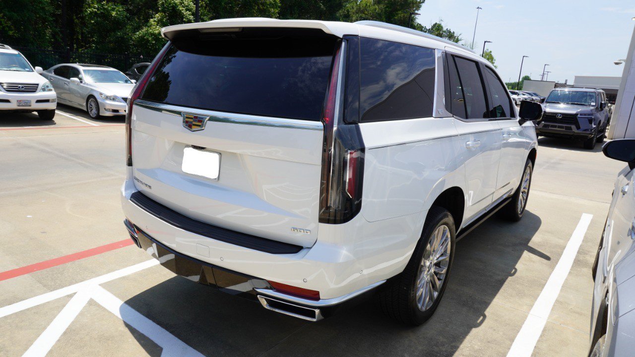 Used 2024 Cadillac Escalade Premium Luxury w/ Performance Package RWD image 5
