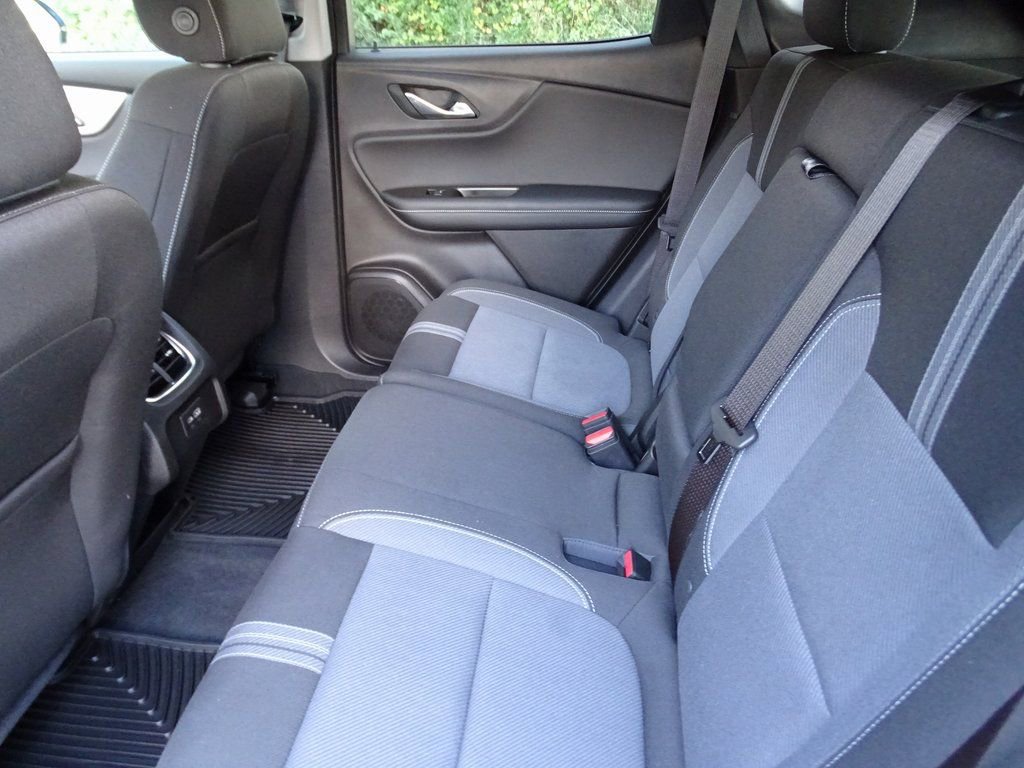 Used 2024 Chevrolet Blazer LT w/ Convenience Package image 8