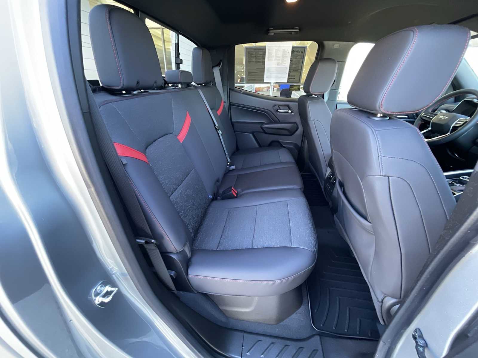 Certified 2024 Chevrolet Colorado Z71 w/ Advanced Trailering Package image 26