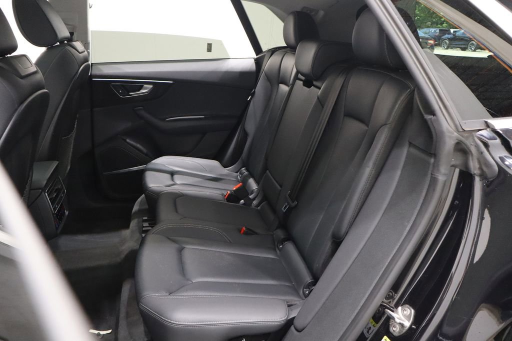 Used 2019 Audi Q8 Premium Plus image 13