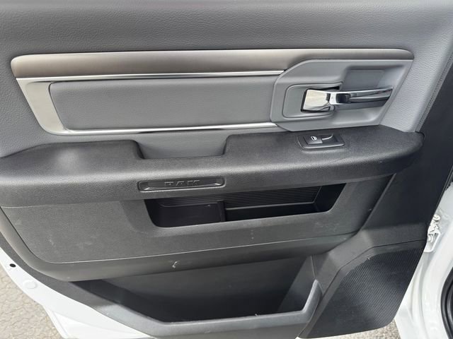 Used 2023 RAM 1500 Classic SLT w/ Protection Group AWD/4WD image 18