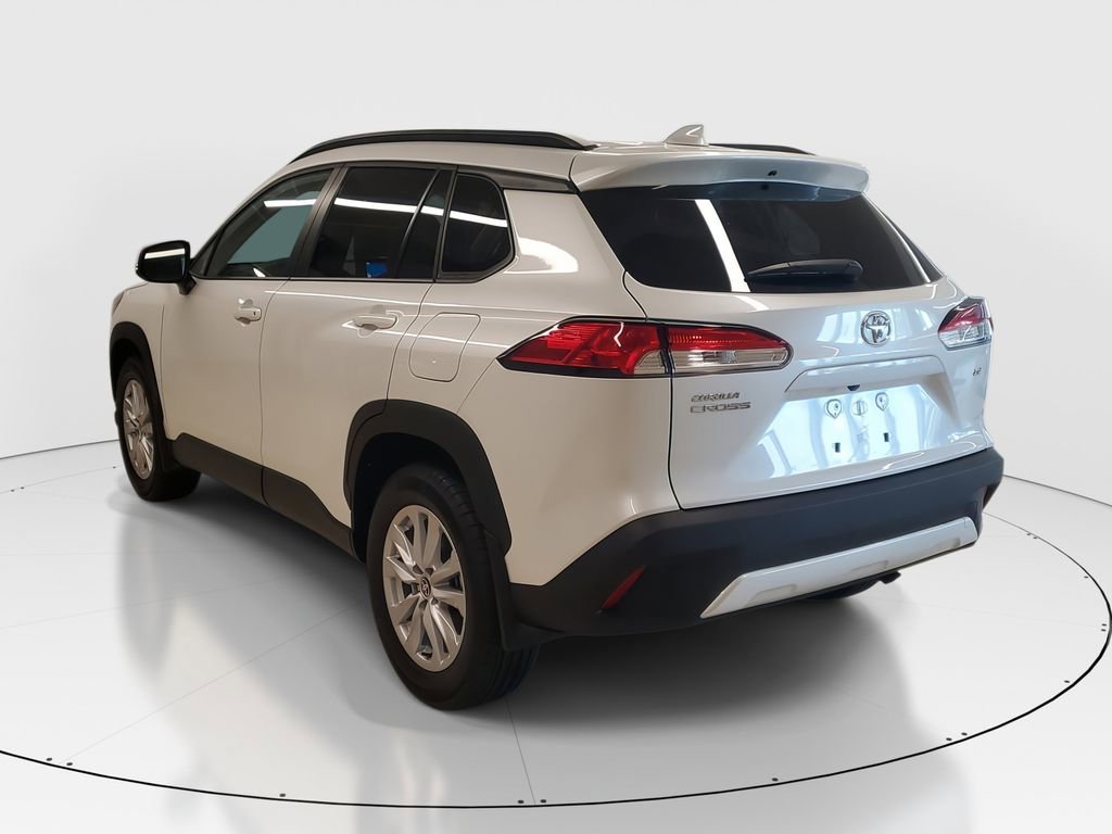 Certified 2024 Toyota Corolla Cross LE image 5